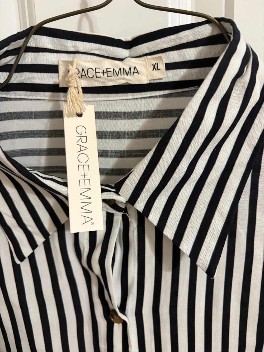 GRACE + EMMA Black & White Vertical Striped Button-Down Shirt